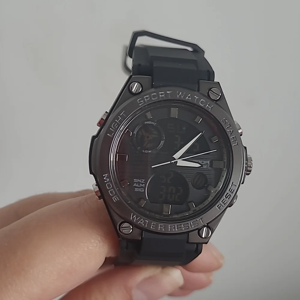 Black LED Digital watch - Picture 3 of 7